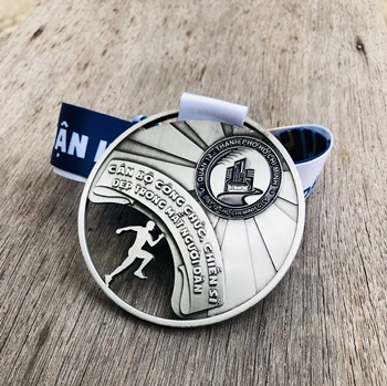 Huy chương Cán Bộ Công Chức, Chiến Sĩ Đẹp Trong Mắt Người Dân -