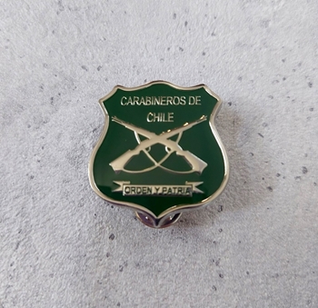 Huy hiệu cài áo số 24 -