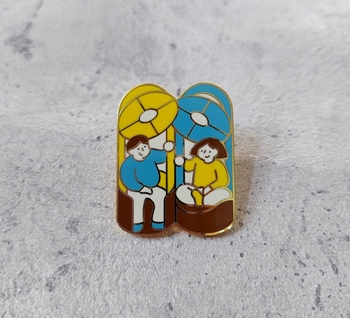 Huy hiệu cài áo số 26 -