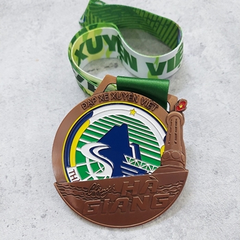 Huy chương Đạp Xe Xuyên Việt Chặng 6 - Hà Giang -