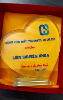 Kỷ niệm chương Bệnh Viện Điều Trị Covid 19 Củ Chi -