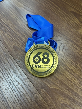 Huy chương tùy chỉnh khắc đen EVN -