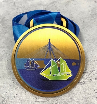 Huy chương In Uv Chạy Để Yêu Thương -