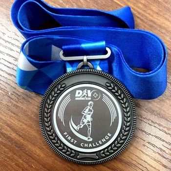 Huy chương khắc laser DV Running Club -