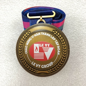 Huy chương In Uv Le Vy Group -
