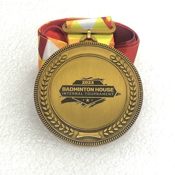 Huy chương khắc laser Badmintom house -