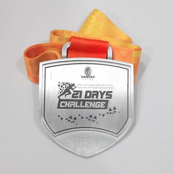 Huy chương khắc laser 21 Days Challenge -