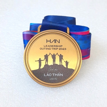 Huy chương khắc laser Outing Trip -