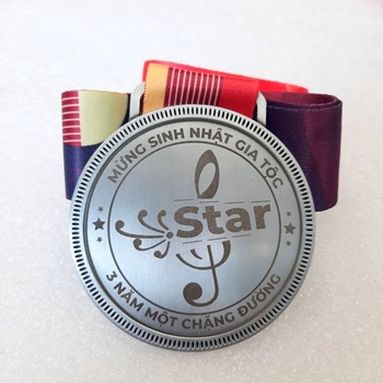 Huy chương khắc laser Star -