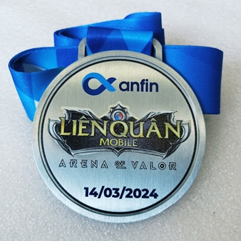 HUY CHƯƠNG IN UV MÀU LIÊN QUÂN MOBILE -