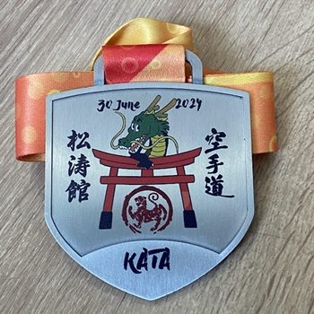 HUY CHƯƠNG IN KATA -