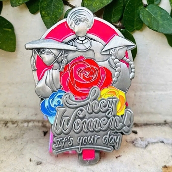 HUY CHƯƠNG "HEY WOMEN! IT'S YOUR DAY" -