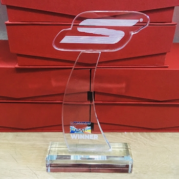 KỶ NIỆM CHƯƠNG SKECHERS -