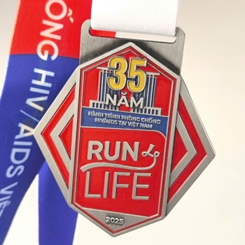 HUY CHƯƠNG RUN 4 LIFE -