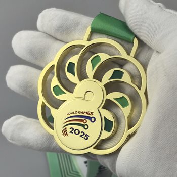 HUY CHƯƠNG HOVILO 2025 -